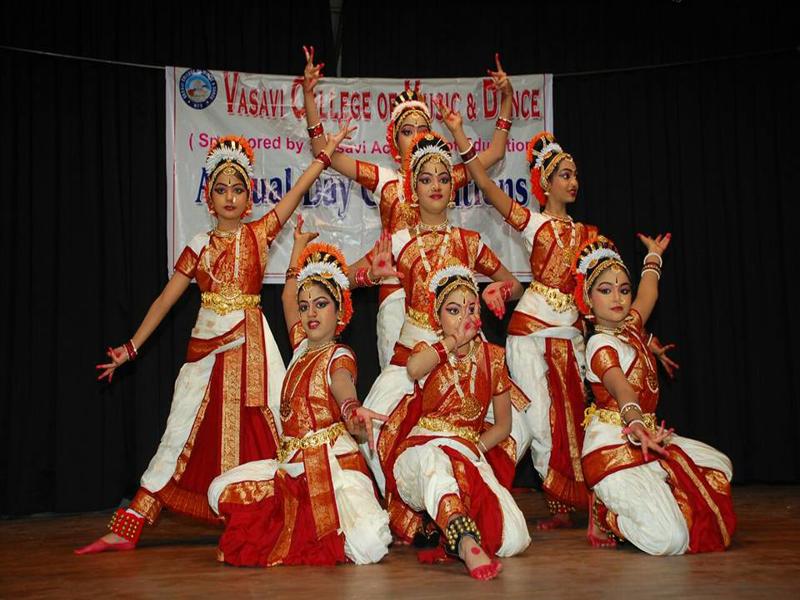 Pendekanti Law College